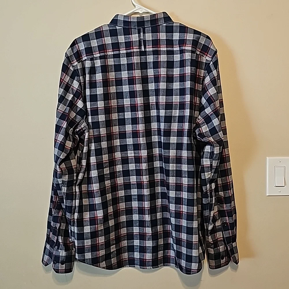 Banana Republic Men's Plaid Flannel Button-Down Shirt Size L‎